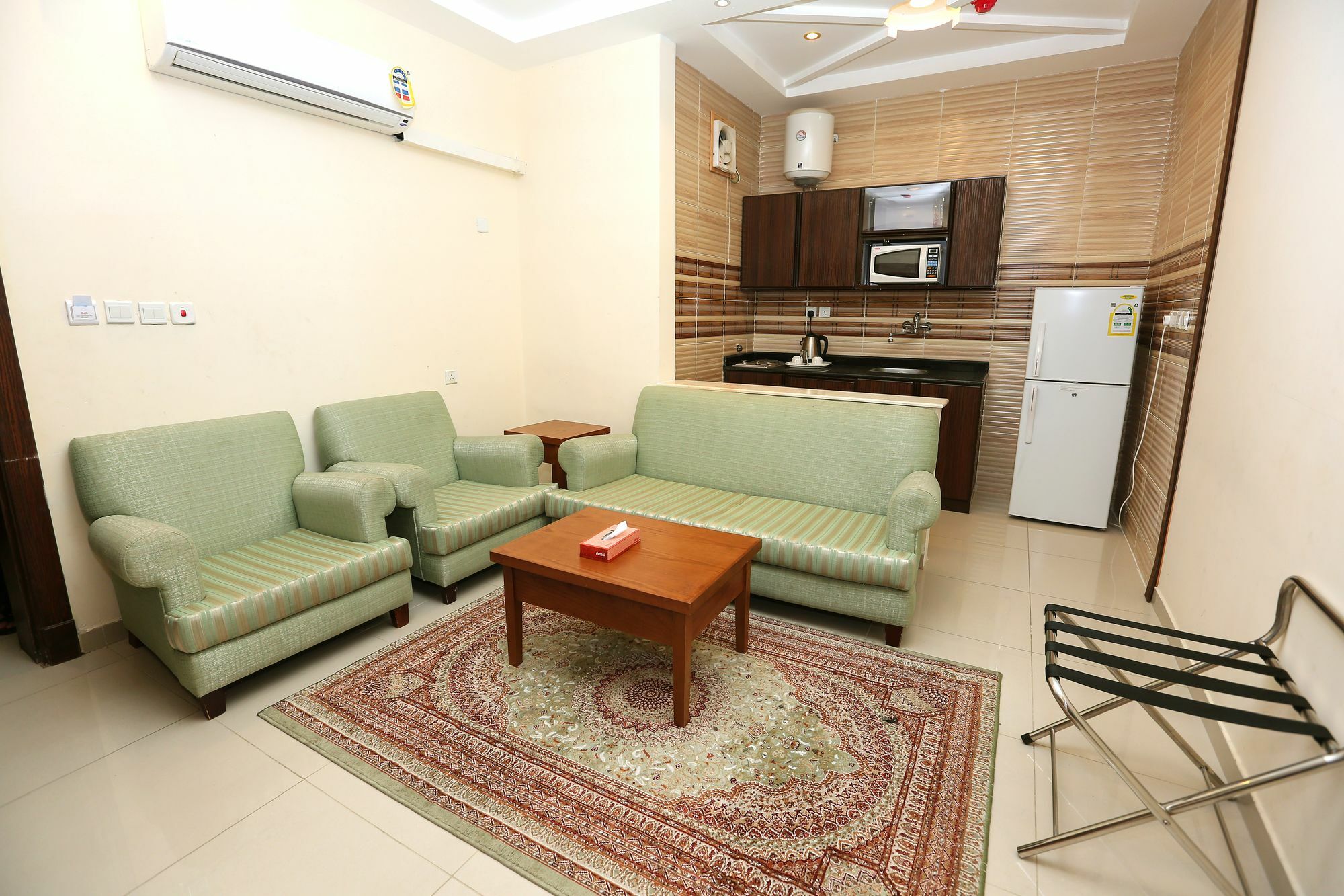 قصر البسمة للشقق المخدومةsmile Serviced Apartments Jeddah Exterior photo